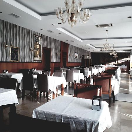 Готель Pelikan Бююкчекмедже Екстер'єр фото
